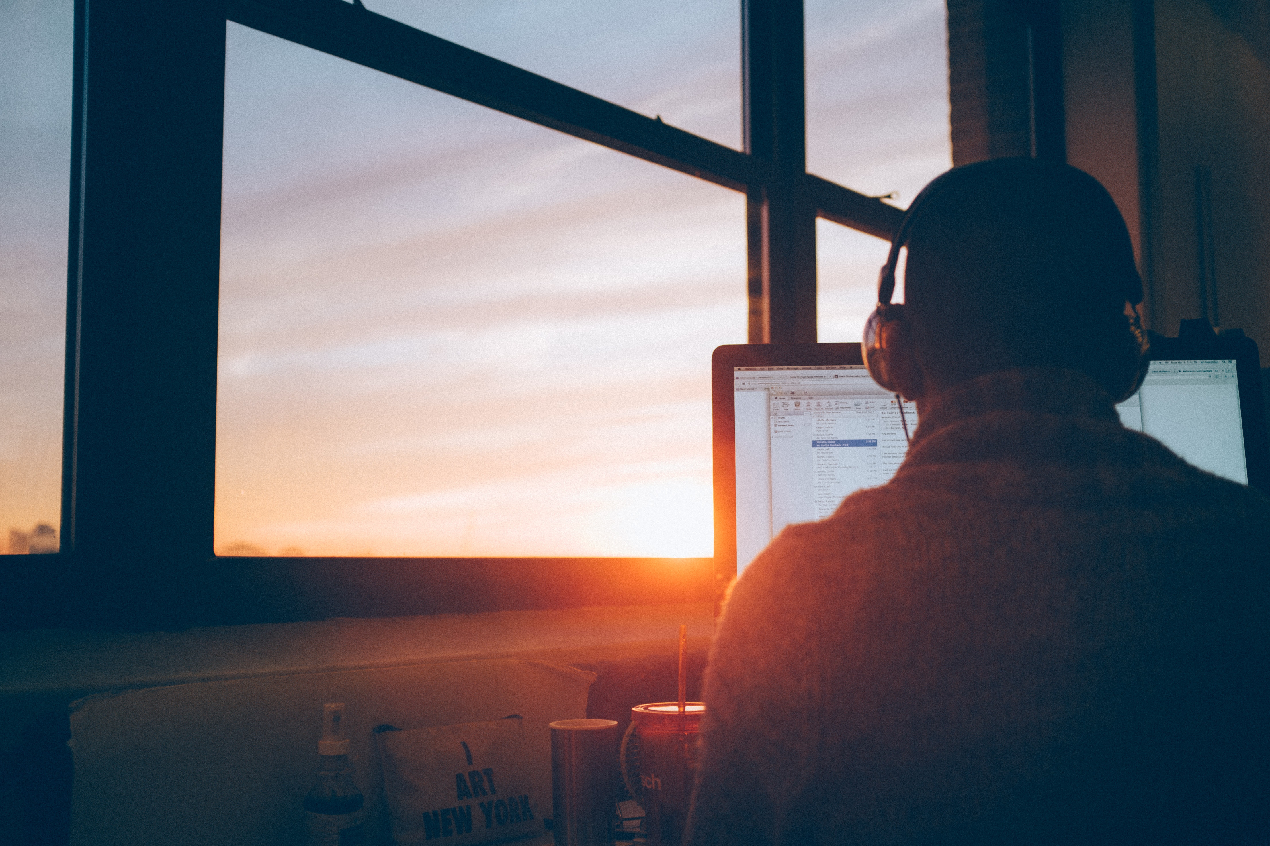 Caveday: 7 Ways This Startup Makes Work More Effective