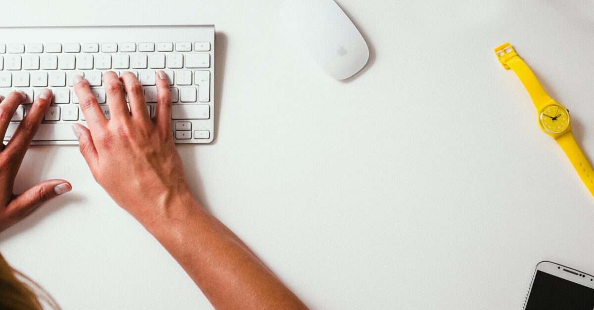 What software to use to get started with email marketing? Why is it so important to build your email list? What should I be tracking in my email? Q&A with Email Marketing expert, by Marie Deveaux, Finance Coach